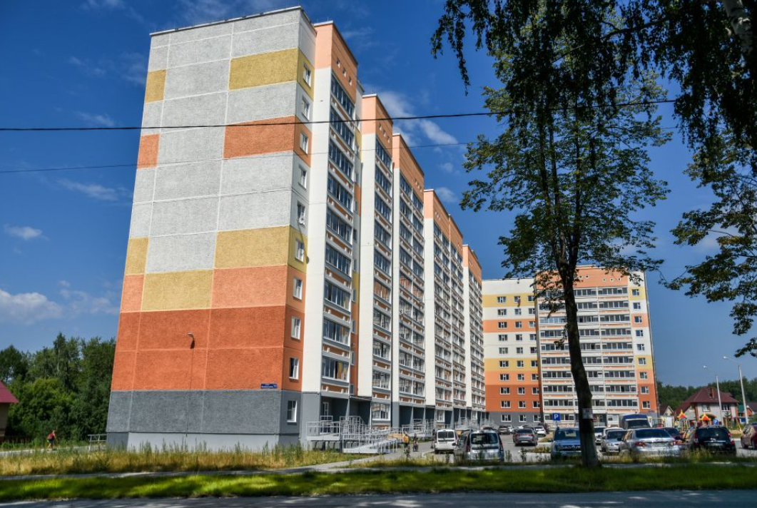 по ул. Менжинского,13